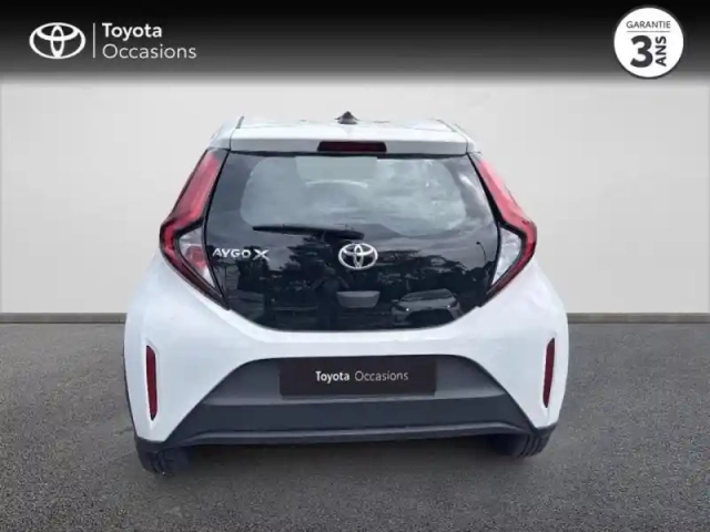 Toyota Aygo x 1.0 vvt-i 72ch dynamic my23 — photo 4