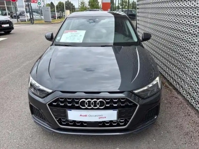Audi A1 sportback 30 tfsi 110ch advanced s tronic 7 — photo 7