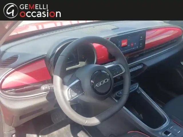 Fiat 600 e 156ch 54kwh red — photo 8