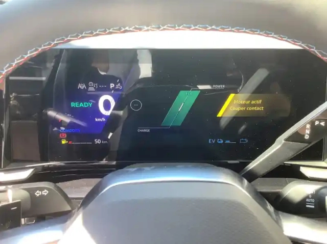 Renault Austral nouveau full hybrid e-tech 200 ch esprit alpine — photo 14