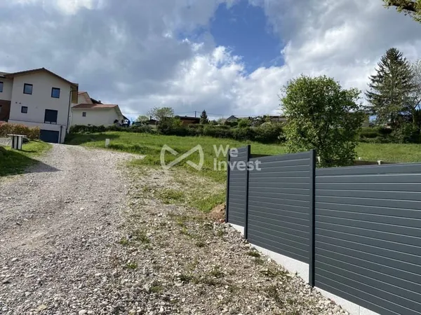 Terrain 714 m²
