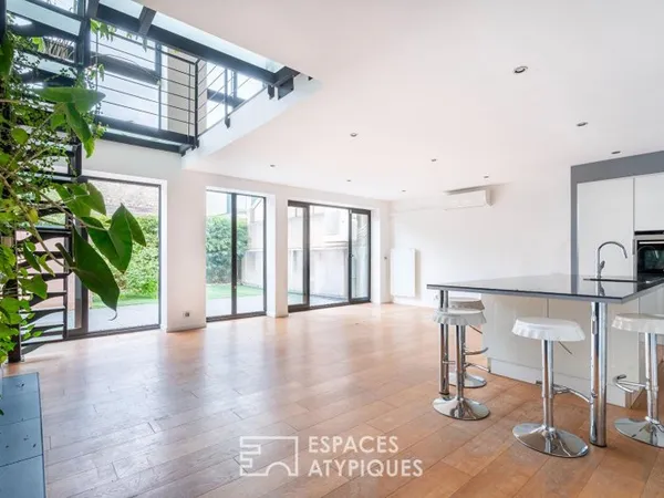 Loft en duplex avec terrasse et jardin