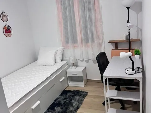 550 TCC - Colocation moderne, neuve et meublée - Duplex avec deux jardins