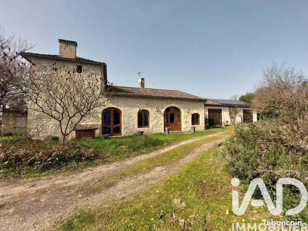 Maison 9 pièces 274 m²