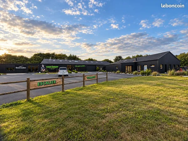 Entrepôt artisanal 125 m² avec bureau et sanitaires Quimper Nord Landrévarzec