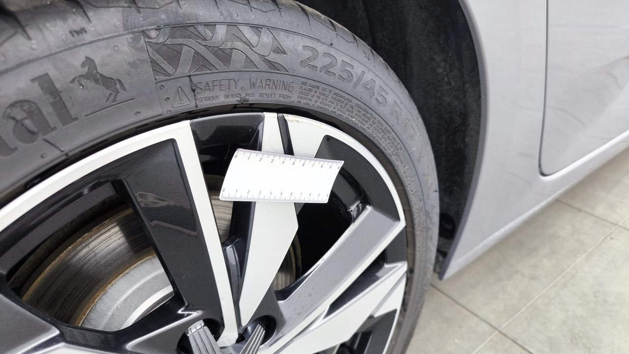 Peugeot 308 SW PHEV 180 e-EAT8 — photo 50
