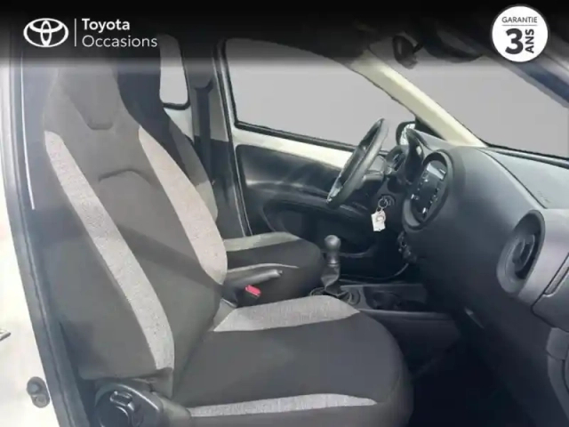 Toyota Aygo X 1.0 vvt-i 72ch active business my23 — photo 6