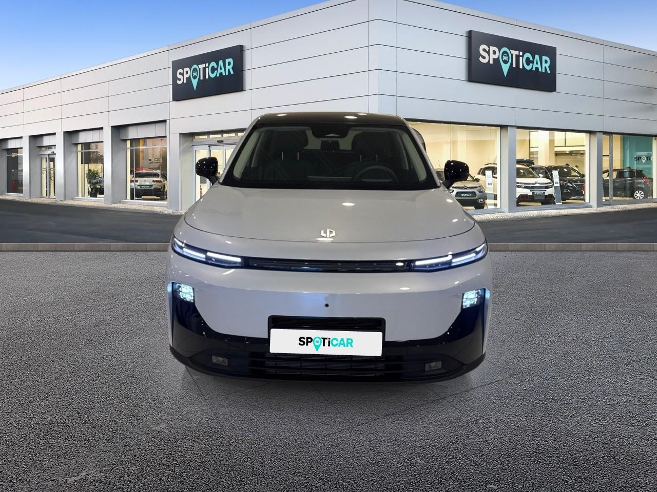 Leapmotor B10 reev 218ch 18,8 kwh design — photo 2