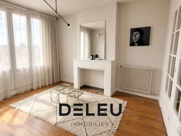 Appartement T3 de 54 m² au dernier étage - beau potentiel