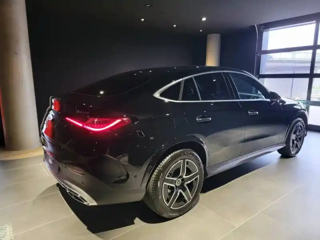 Mercedes Glc coupe 300 e hybrid eq 9g-tronic 4matic — photo 48