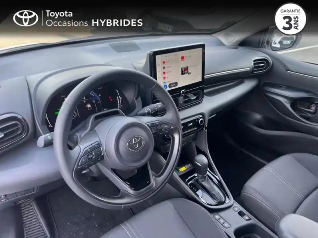 Toyota Yaris 116h design 5p my26 — photo 9