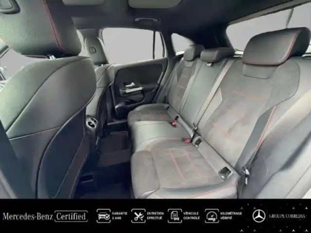 Mercedes Gla 200 d 150ch amg line 8g-dct — photo 11