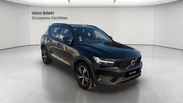 Volvo Xc40 t2 129 ch — photo 7
