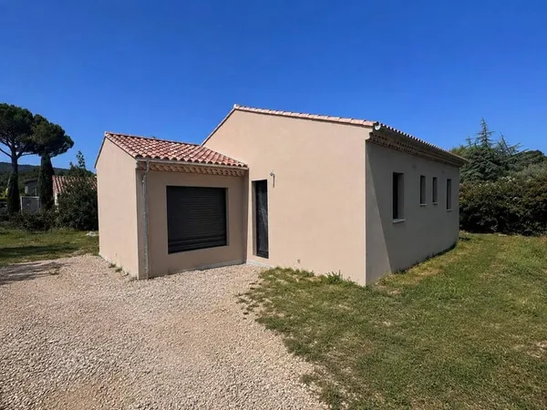 Maison de plain-pied 4 pièces 104 m²