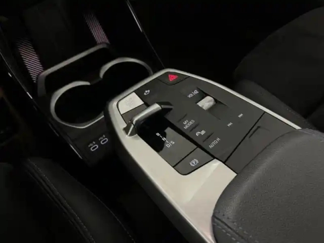 Bmw X1 xdrive30e 326ch m sport — photo 13