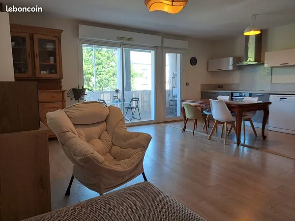 Appartement T3 - 76 m² - Pau Nord - loggia - garage fermé