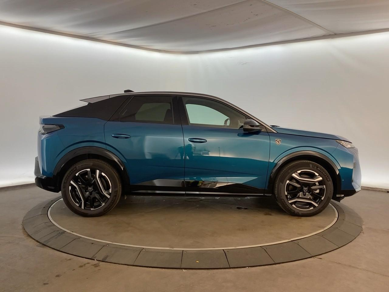 Peugeot 3008 electrique 210 ch 73 kwh gt — photo 4