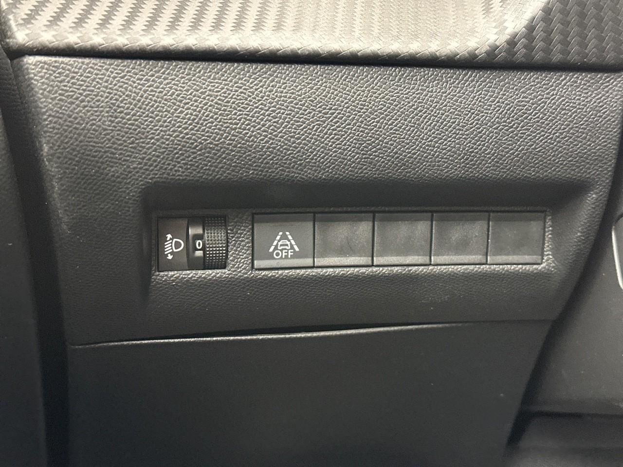 Peugeot 208 puretech 100 s&s eat8 active pack — photo 16