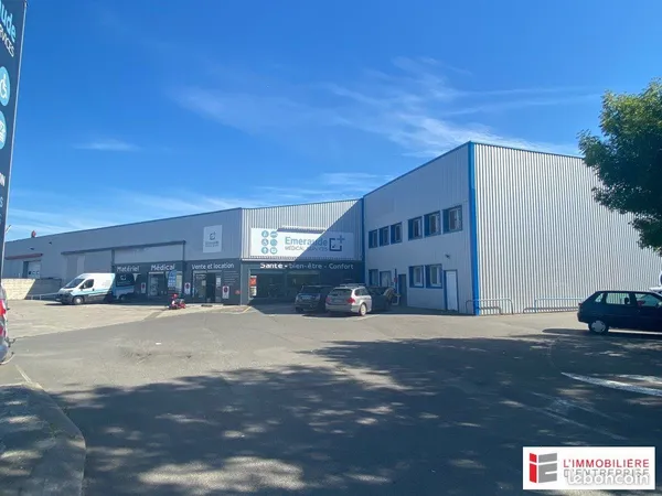 Local d'activité 1 200 m²