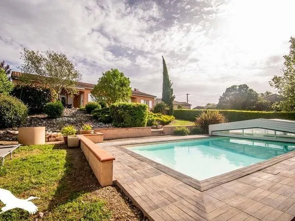 Maison de plain-pied 6 pièces 131 m²