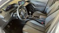 Peugeot 2008 1.2 PureTech 100ch S&S Allure — photo 12