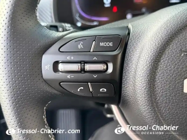 Kia Stonic 1.0 t-gdi 100 ch dct7 gt-line — photo 19