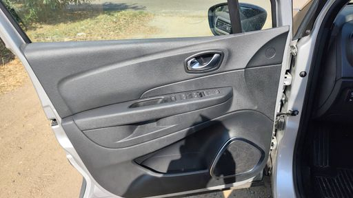 Renault Captur 1.5 dCi 90 EDC 6 - Intens – 2019 – 84292 km – Diesel – Boîte Automatique — photo 8