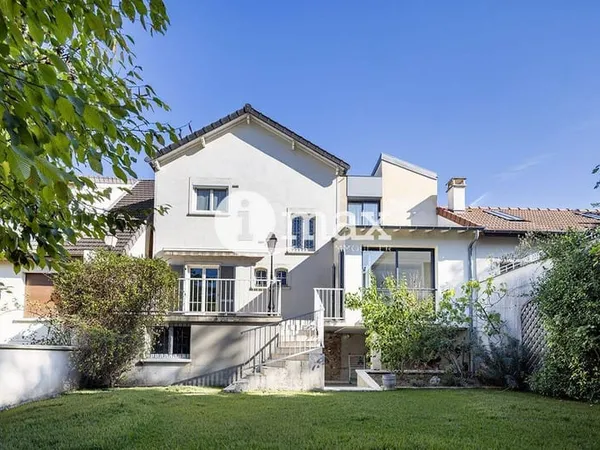 Maison 6 pièces 156 m²