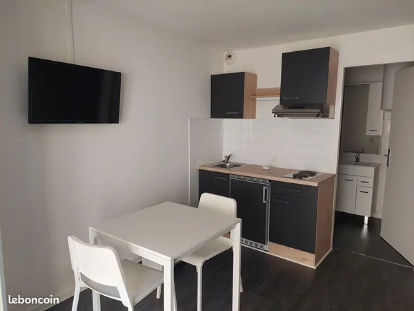 Studio 1 pièce 18 m²