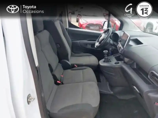 Toyota Proace city medium 110 vvt-i business rc23 — photo 6