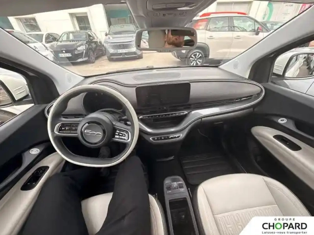 Fiat 500 3+1 e 118 ch — photo 15