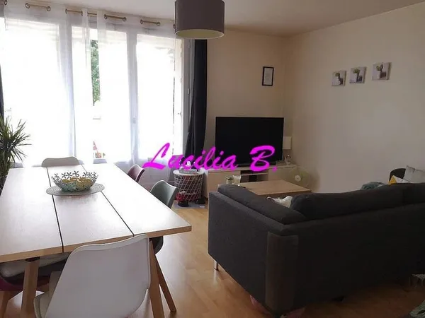 Appartement type 2 avec cave et parking