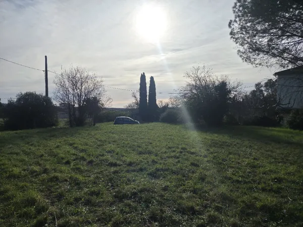 Terrain 500 m²