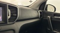 Kia Sportage 1.7 CRDi 115ch ISG Premium 4x2 — photo 26