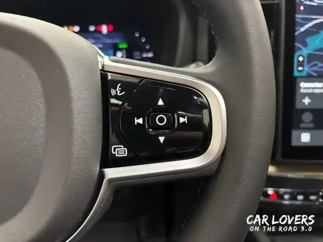 Volvo Xc60 t6 awd hybride rechargeable 253 ch+145 ch geartronic 8 — photo 19