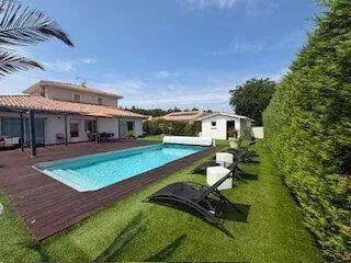 Maison 5 pièces 186 m²