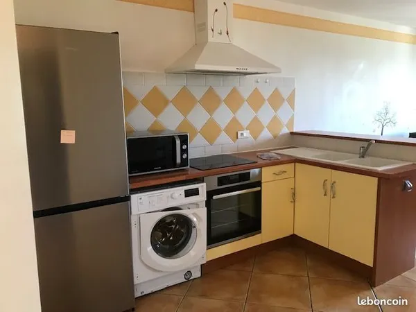 Bel appartement t3 meuble a gondrin