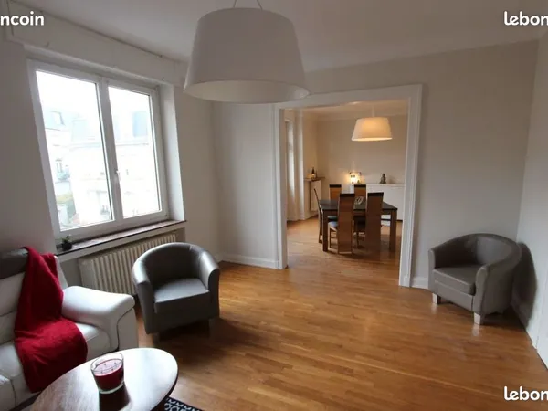 T5 meublé 3 chambres 125m² Thionville 2 parkings cours privative La Providence et gare à pied