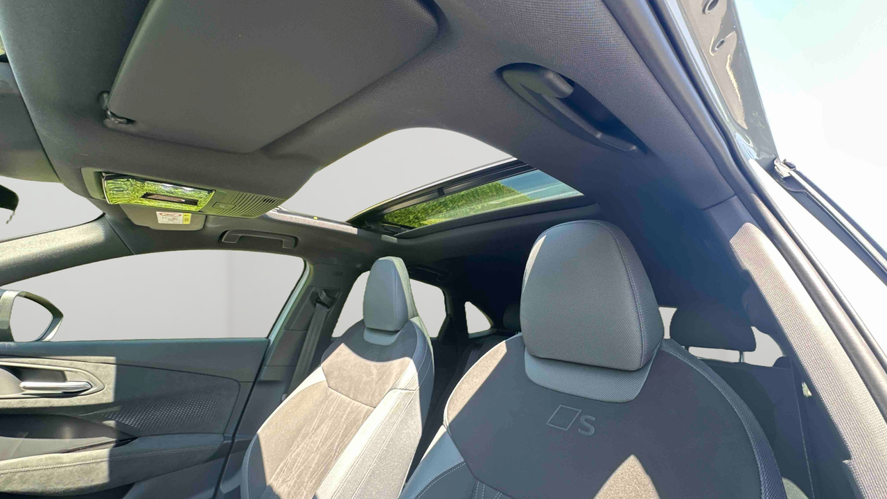 Audi Q3 Sportback e-hybrid 272 ch S tronic 6 — photo 14