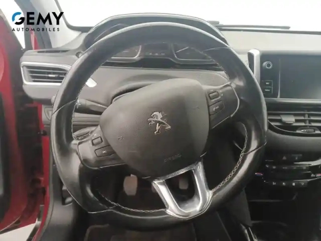 Peugeot 2008 1.2 puretech 110ch s&amp;s bvm5 — photo 33
