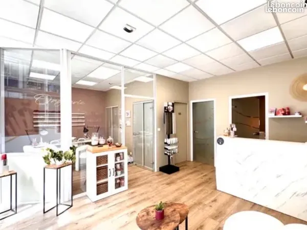 Commerce Vente Besançon 61m² 82000€