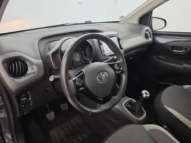 Toyota Aygo 1.0 vvt-i — photo 42