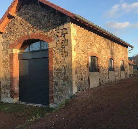Local d'activité 150 m²