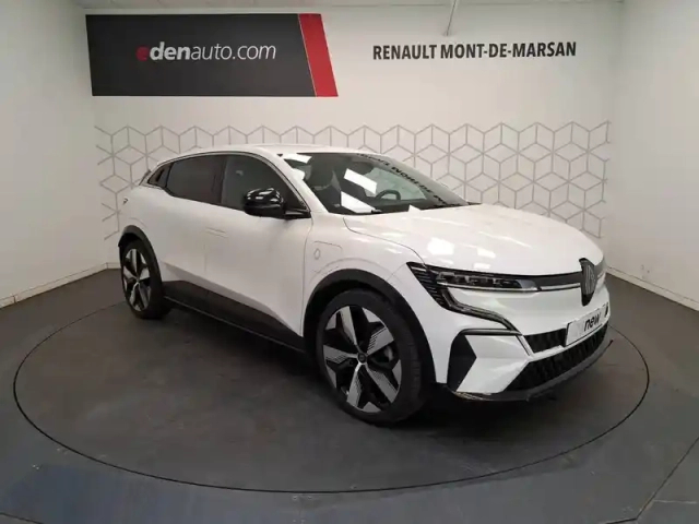 Renault Megane e-tech ev60 220 ch super charge — photo 7