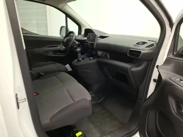 Peugeot Partner fourgon standard 1000 kg bluehdi 100 s&amp;s bvm5 — photo 81