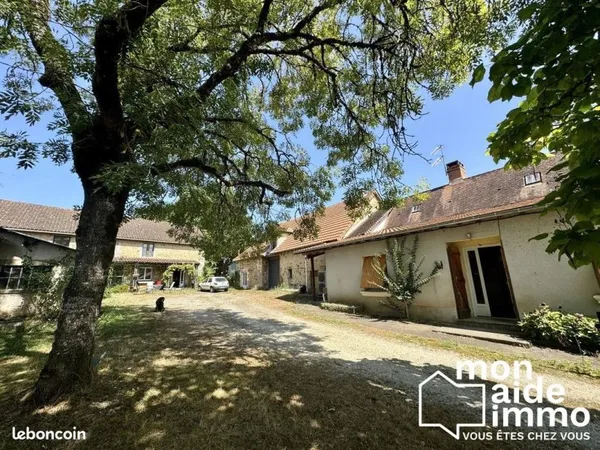 Maison 8 pièces 218 m²