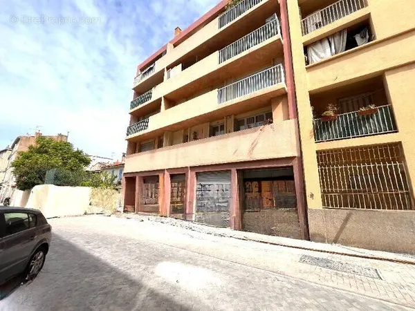 Appartement 3 pièces / 63 m² / 99 900 EUR / MARSEILLE--3E--ARRONDISSEMENT