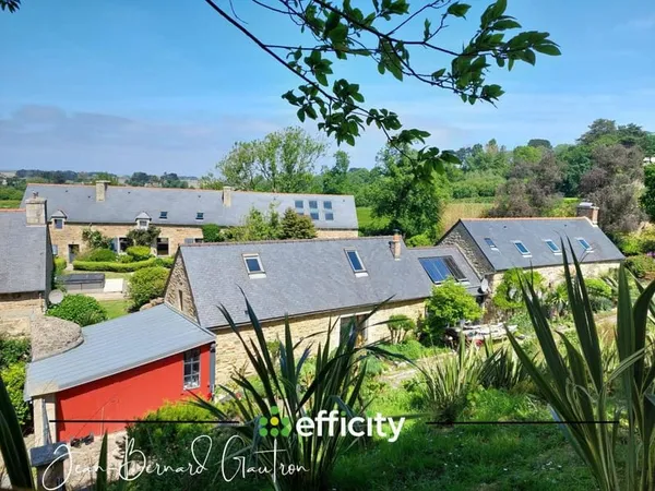 Maison et villa de prestige Vente Penvénan 11p 458m² 2496000€
