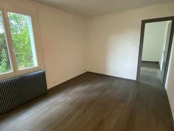 Appartement F2 Sanilhac avec jardin