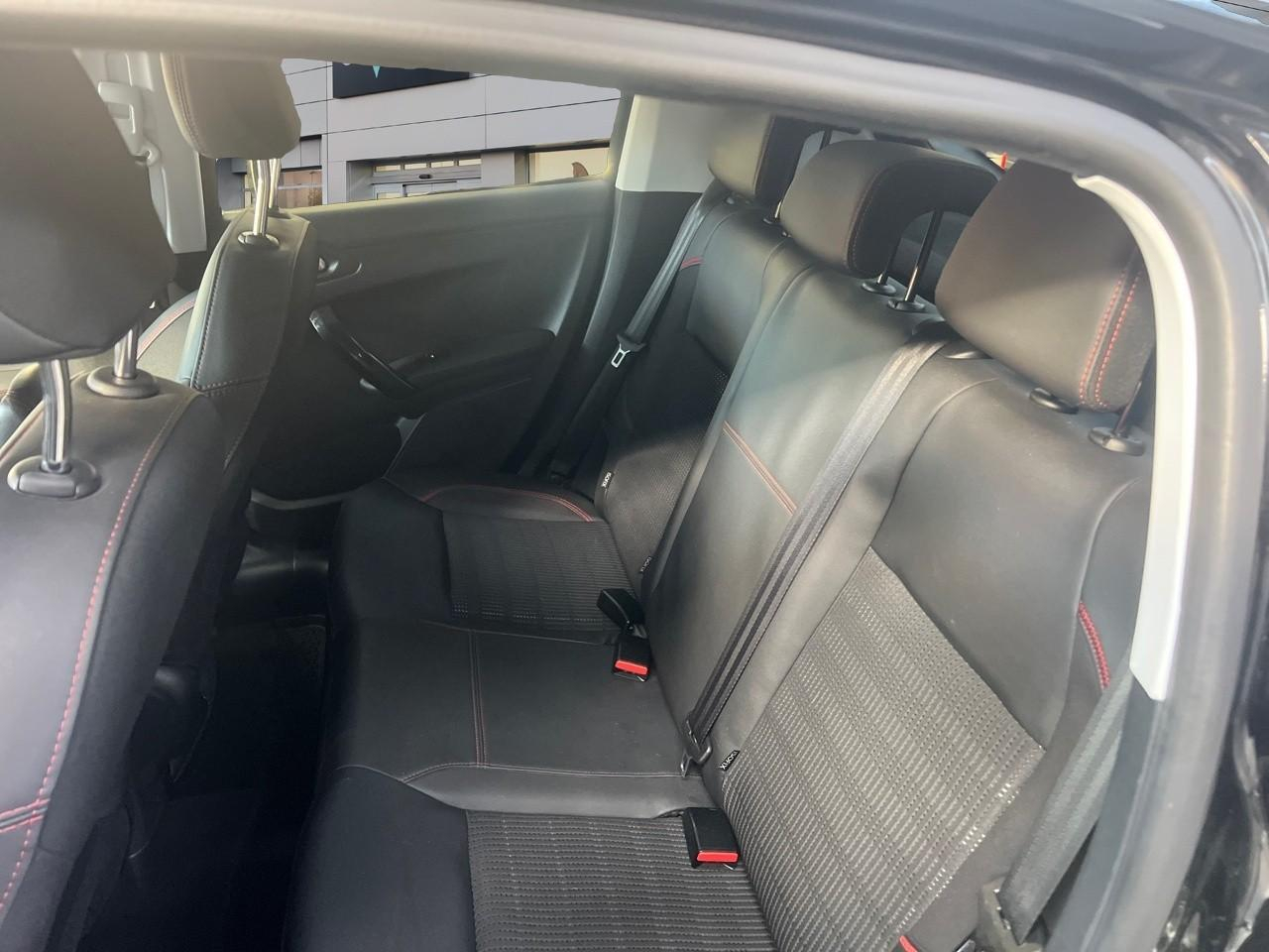 Peugeot 208 puretech 110ch s&s bvm6 gt line — photo 12
